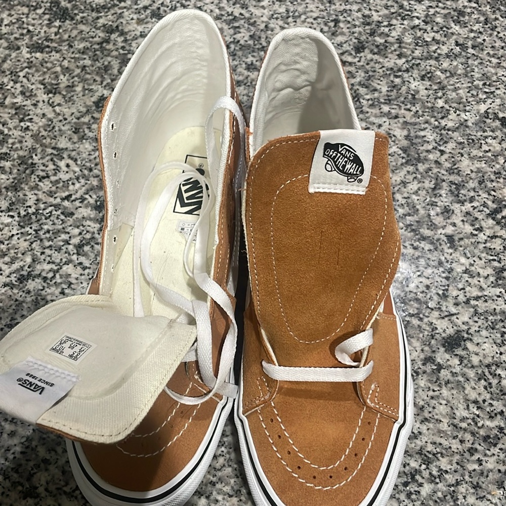 BRAND NEW - Vans high top shoes
